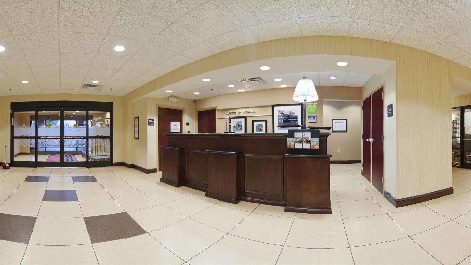 Hampton Inn & Suites-Knoxville/North I-75 Екстер'єр фото
